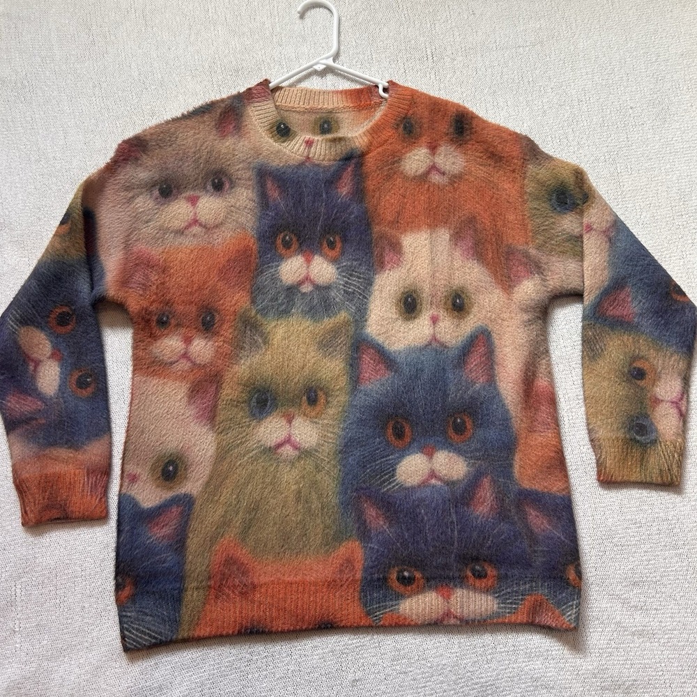 Cat Lover Fuzzy Sweater Womens Sz M Soft Cozy Colorful Funky Artsy Oversized - Picture 10 of 10